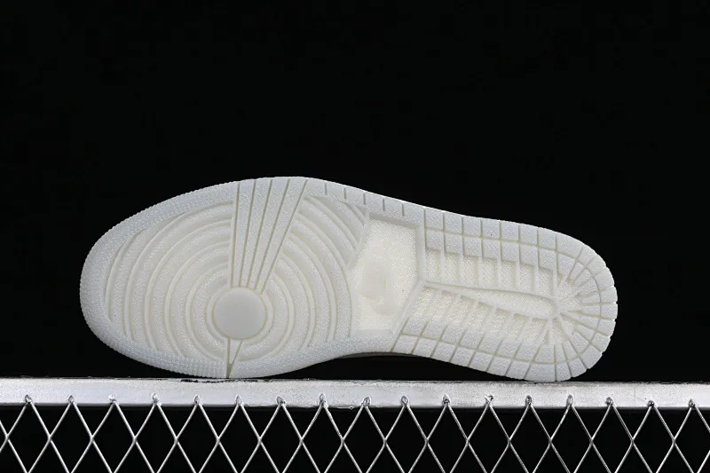 All categories Air Jordan Jordan series basketball shoes Air Jordan 1 Low Pure original Air Jordan 1 Low CNY "Year of the Drago" AJ1 Qiao 1 Year of the Dragon Limited Qinglong low-top cultural casual sneakers FN3727-100